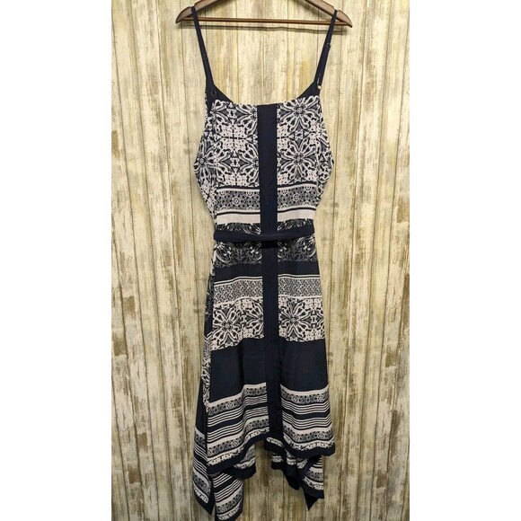 Lane Bryant Navy Blue White Handkerchief Dress Straps Belted Size 26/28 4X - Picture 5 of 9